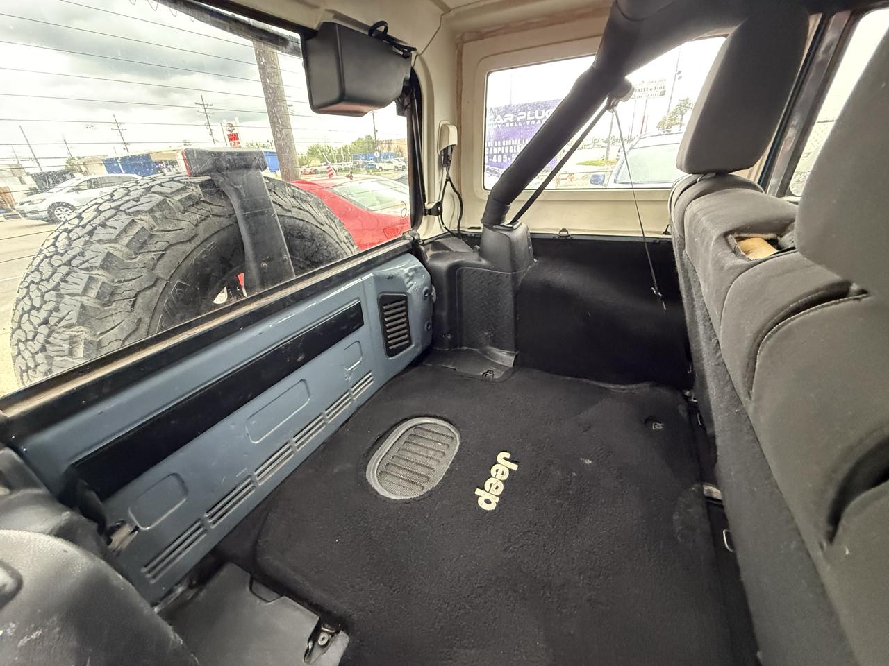 Jeep Wrangler Unlimited Sport 4WD 2015