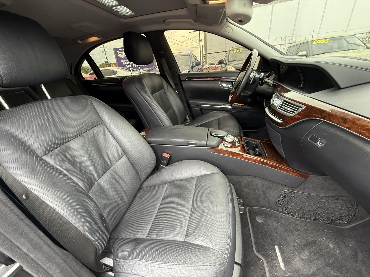 Mercedes-Benz S-Class S550 2013