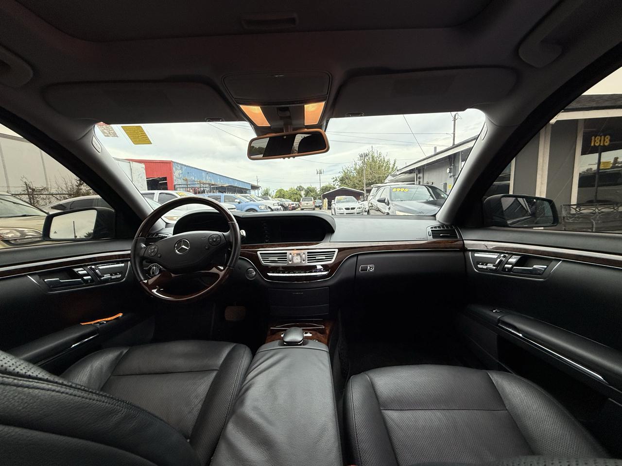 Mercedes-Benz S-Class S550 2013