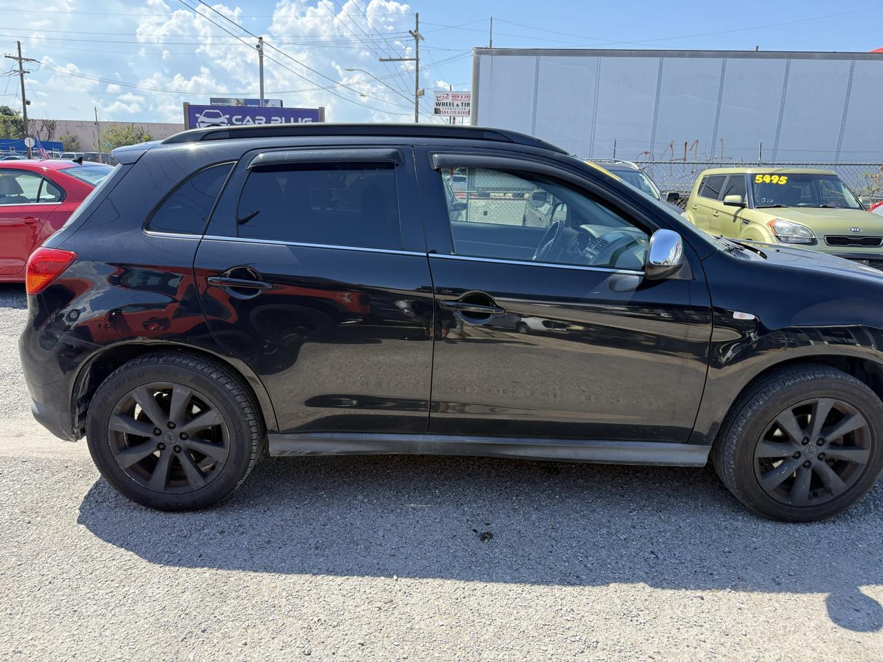 Mitsubishi Outlander Sport SE AWD 2013