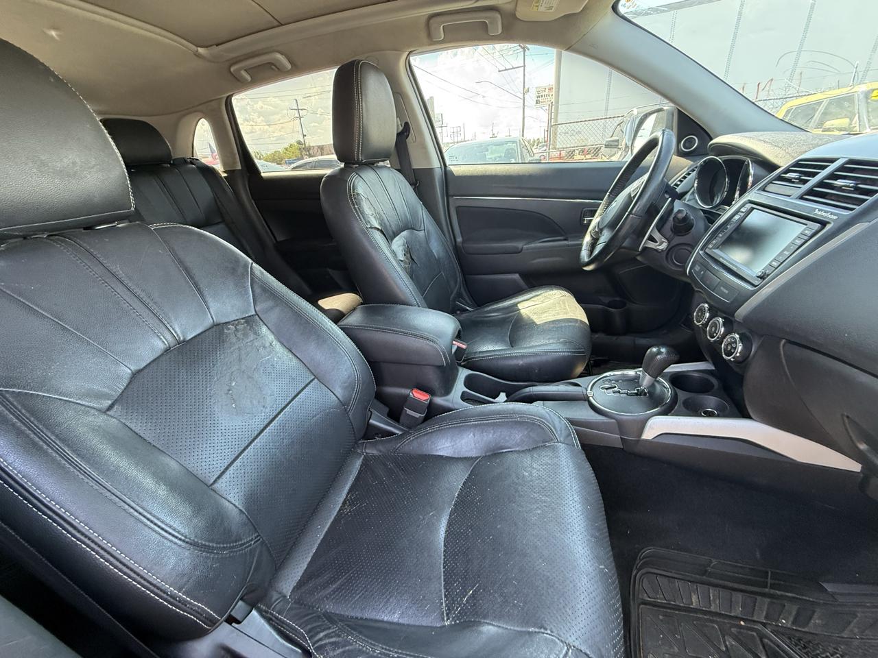 Mitsubishi Outlander Sport SE AWD 2013