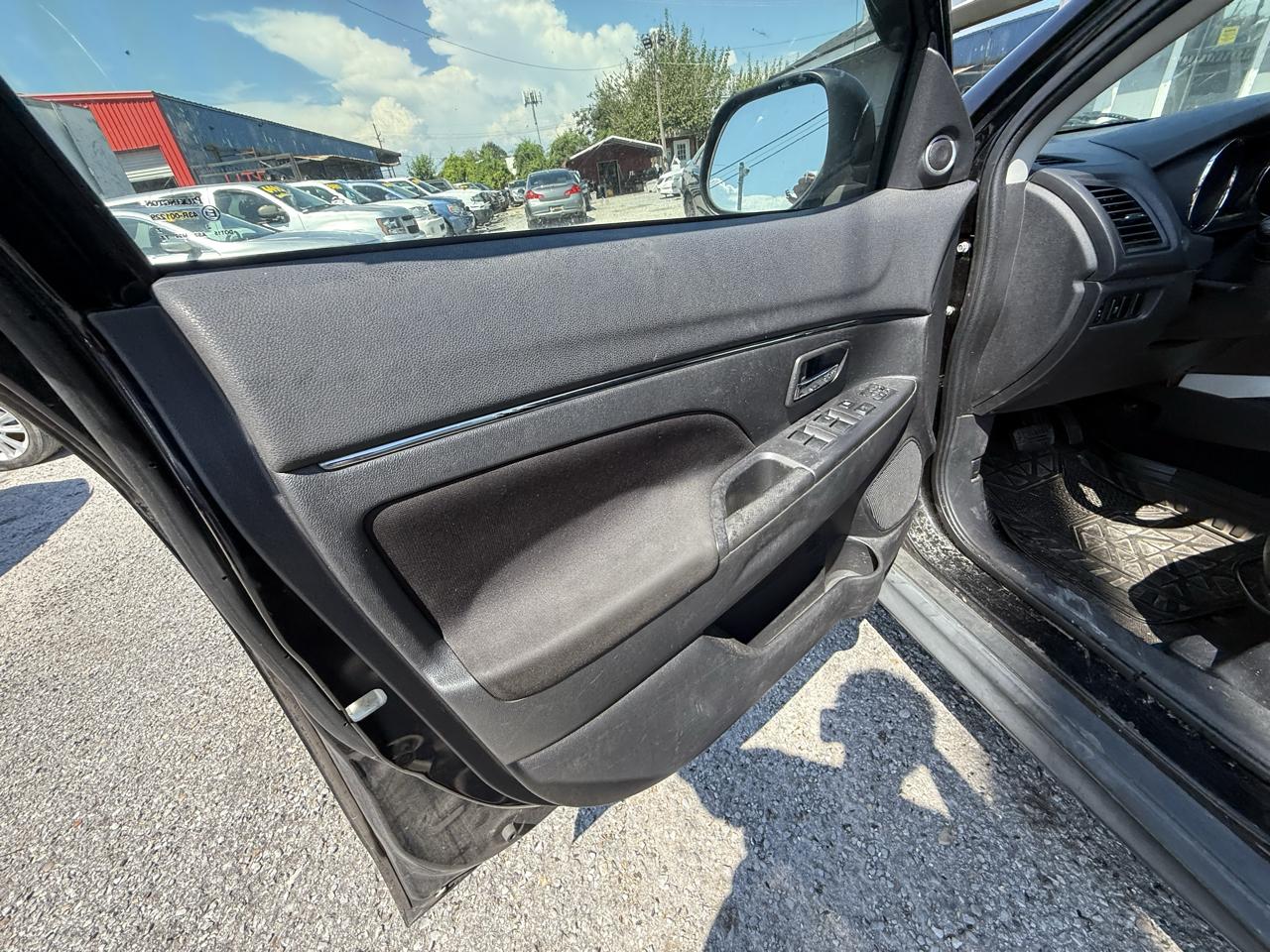Mitsubishi Outlander Sport SE AWD 2013