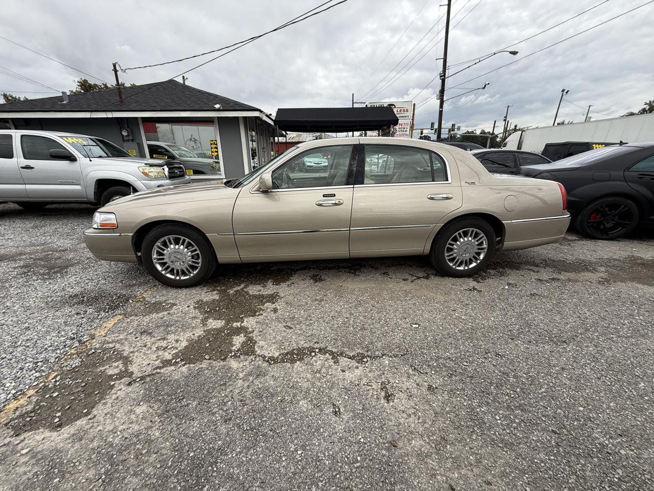 Lincoln Town Car Signature Limited 2008