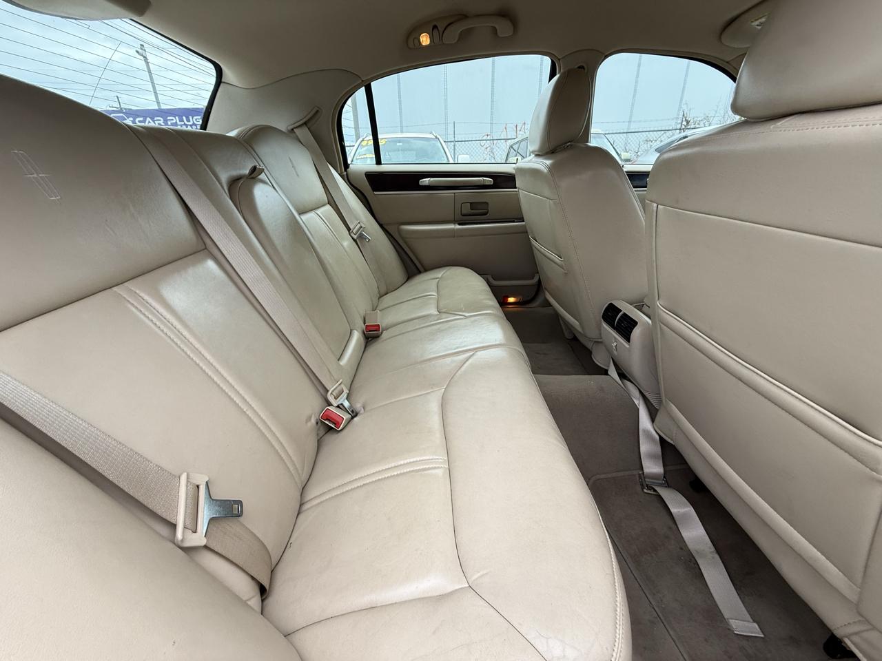 Lincoln Town Car Signature Limited 2008