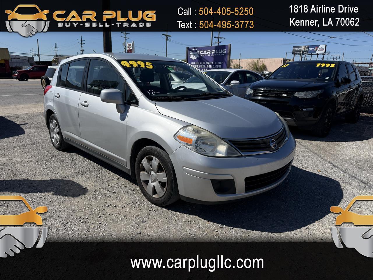 Nissan Versa 1.8 SL Hatchback 2011