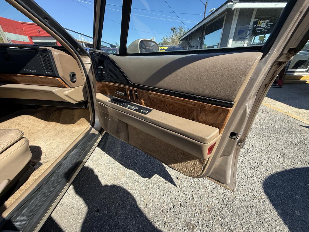 Buick LeSabre Limited 1993