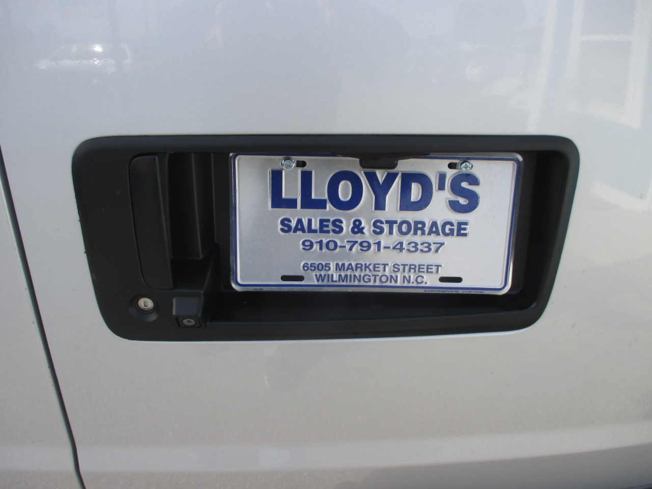 2018 Chevrolet Express Passenger RWD 3500 155" LS