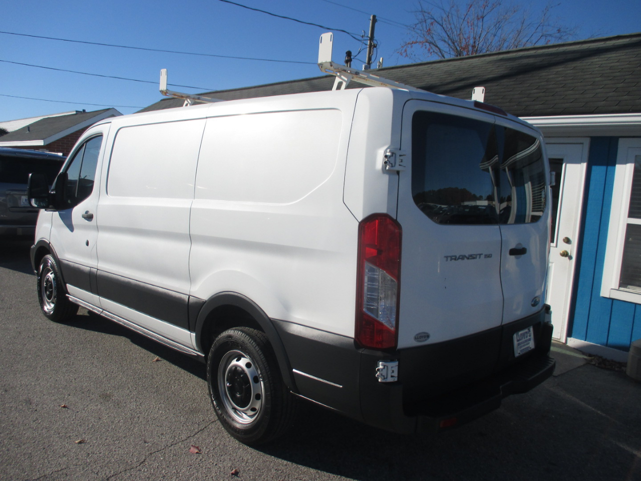 Ford Transit Cargo Van T-150 130" Low Rf 8600 GVWR Swing-Out RH Dr 2015