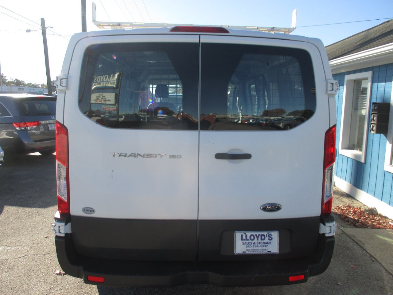 Ford Transit Cargo Van T-150 130" Low Rf 8600 GVWR Swing-Out RH Dr 2015