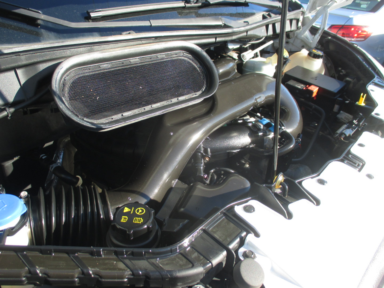 Ford Transit Cargo Van T-150 130" Low Rf 8600 GVWR Swing-Out RH Dr 2015