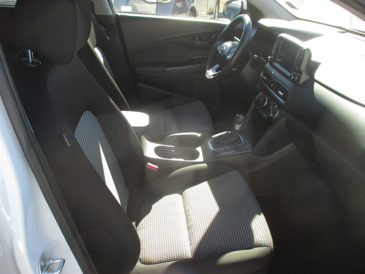 Hyundai Kona SEL Auto FWD 2021