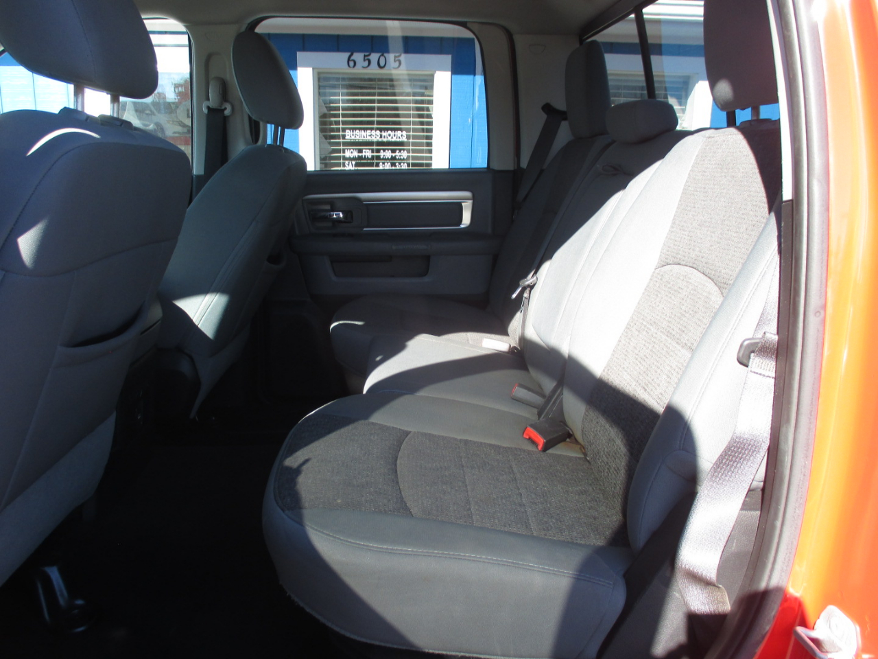 RAM 1500 4WD Crew Cab 140.5" Big Horn 2014