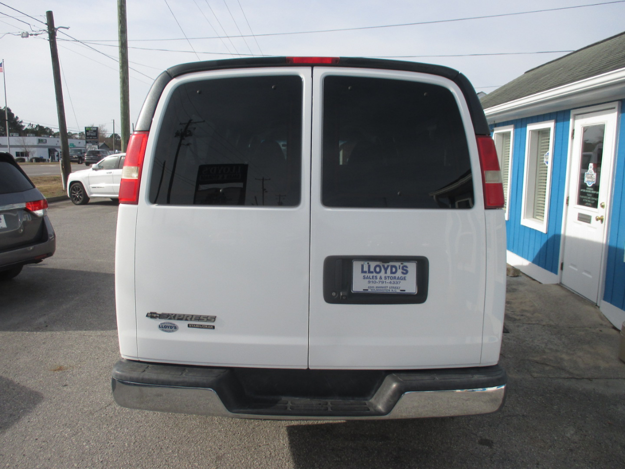Chevrolet Express Passenger RWD 3500 155" LT w/1LT 2014