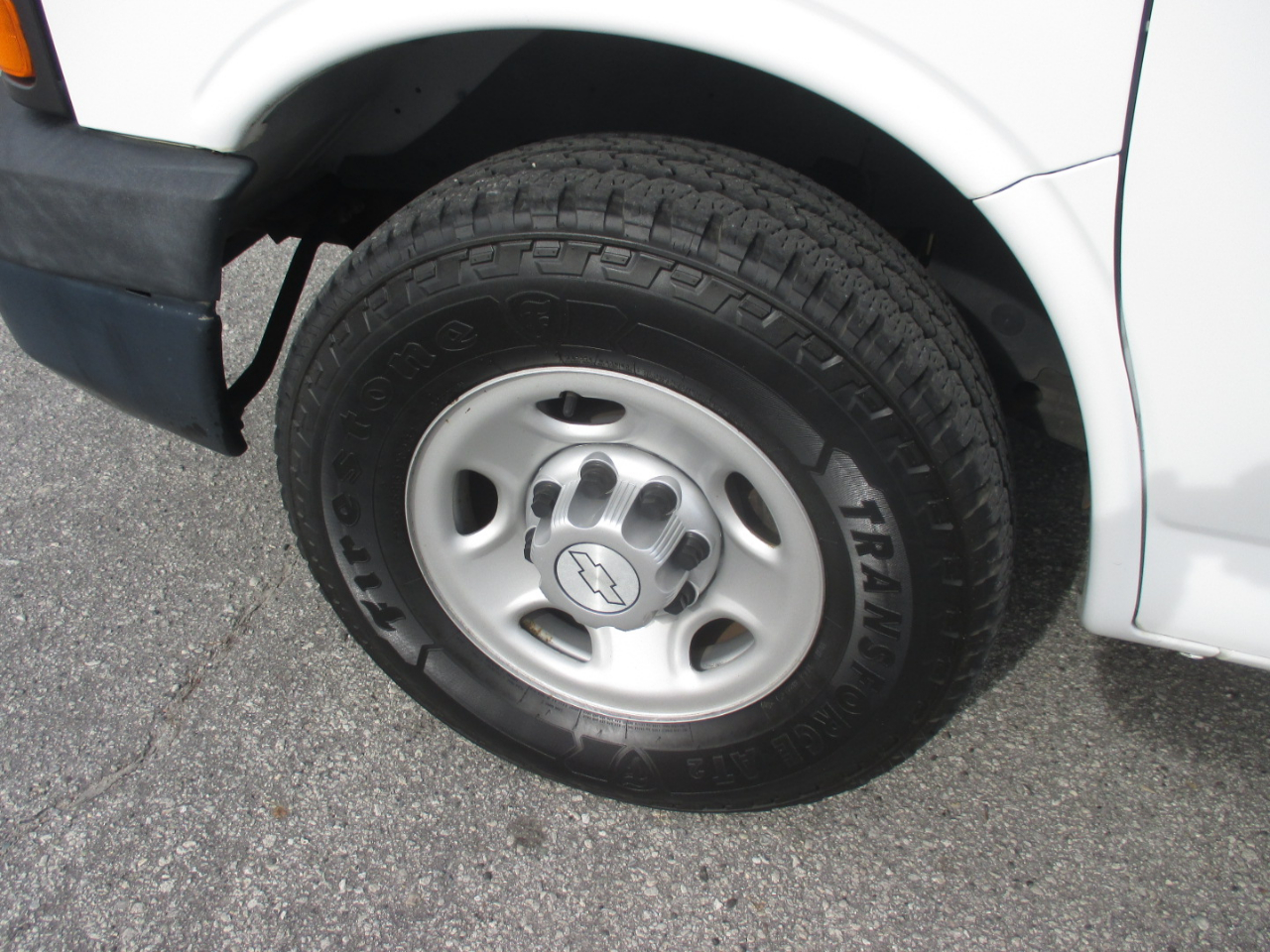 Chevrolet Express Cargo Van RWD 2500 135" 2016