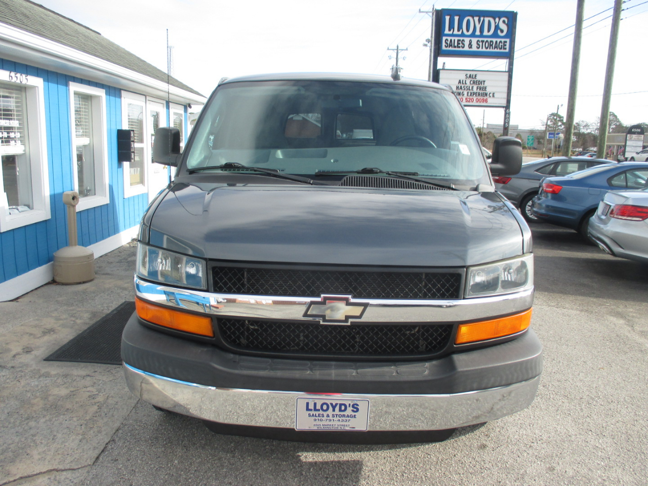 Chevrolet Express Passenger RWD 3500 155" LT w/1LT 2016