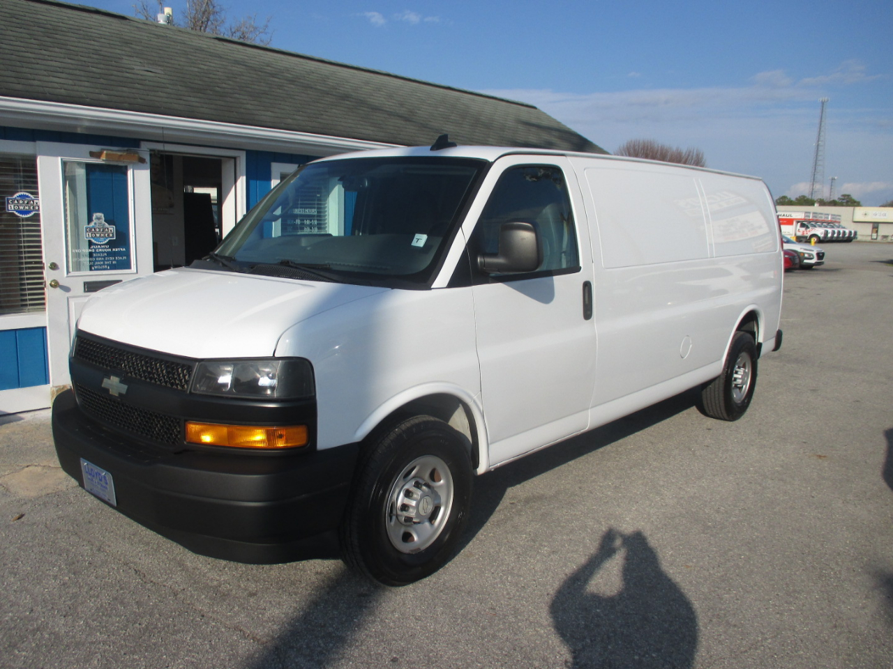 Chevrolet Express Cargo Van RWD 3500 155" 2018