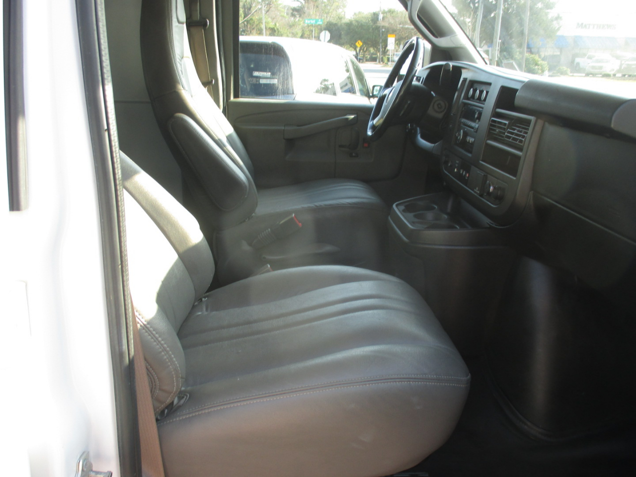 Chevrolet Express Cargo Van RWD 3500 155" 2018