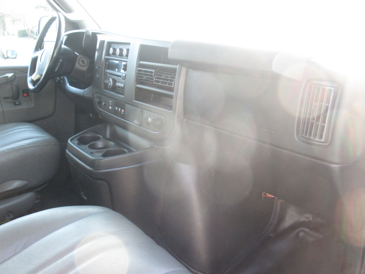 Chevrolet Express Cargo Van RWD 3500 155" 2018