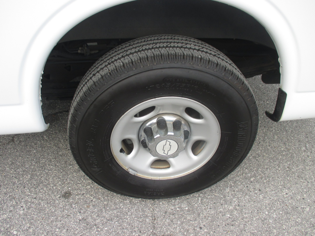 Chevrolet Express Passenger RWD 3500 155" LT w/1LT 2017