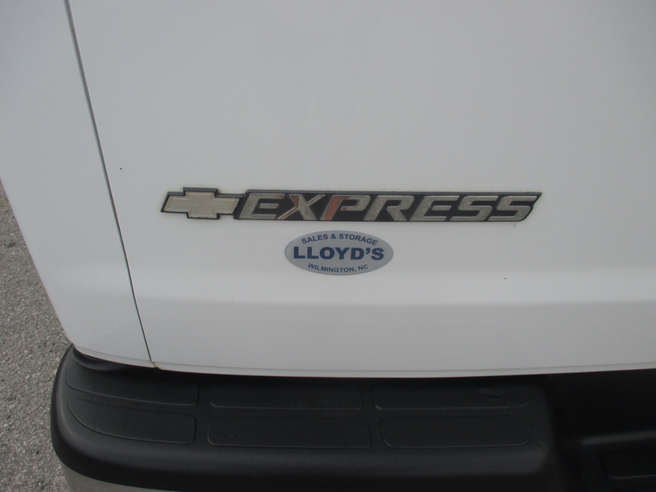 Chevrolet Express Passenger RWD 3500 155" LT w/1LT 2017