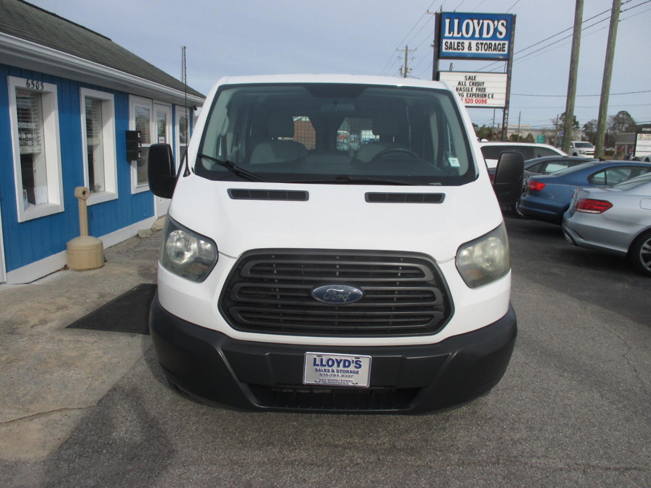 Ford Transit Cargo Van T-150 130" Low Rf 8600 GVWR Swing-Out RH Dr 2015