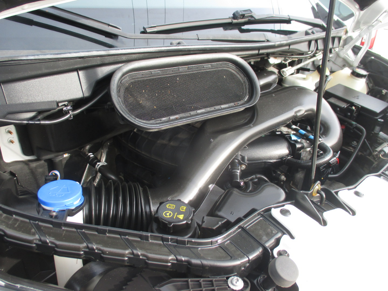 Ford Transit Cargo Van T-150 130" Low Rf 8600 GVWR Swing-Out RH Dr 2015