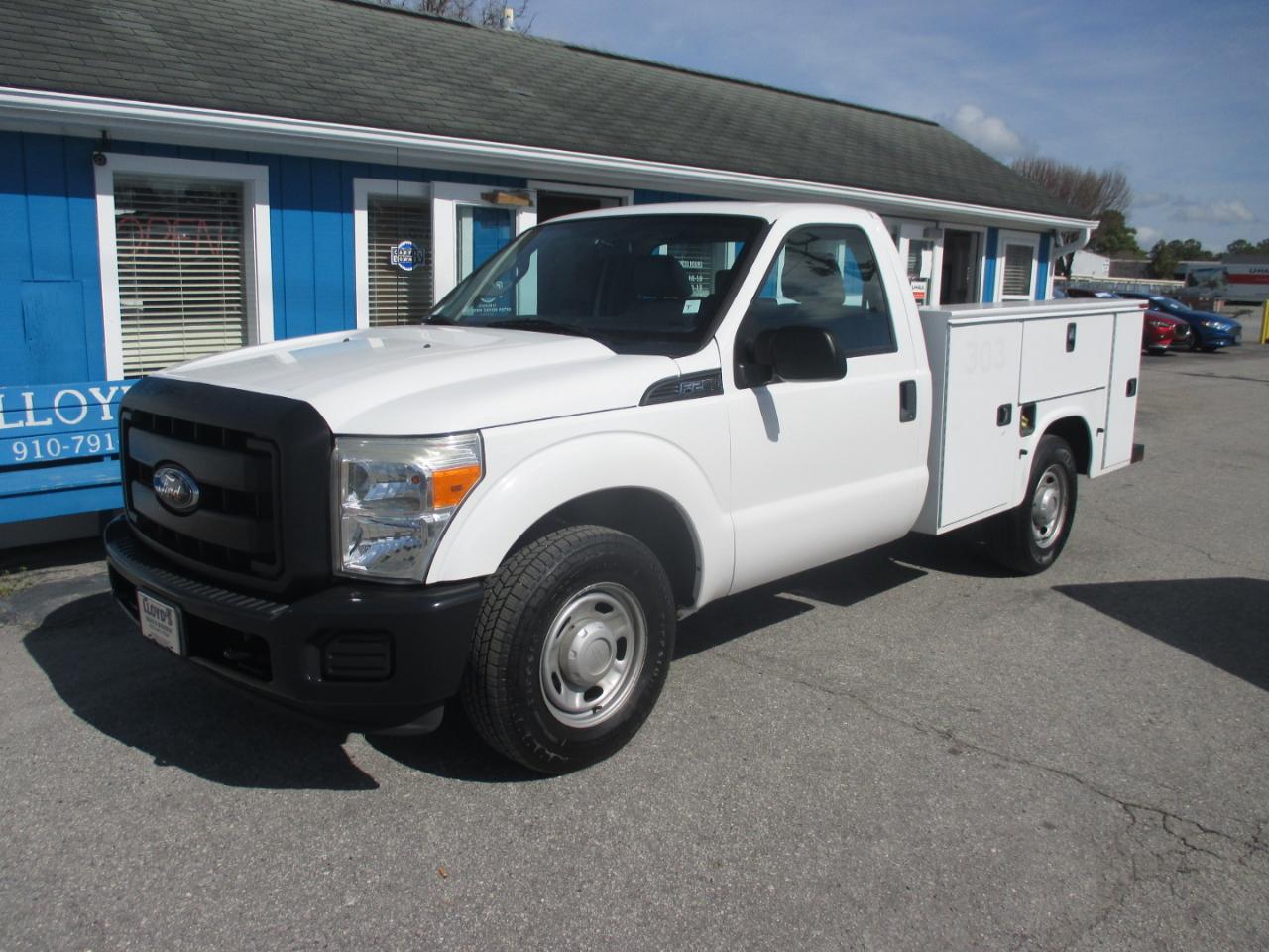 Ford Super Duty F-250 SRW 2WD Reg Cab 137" XLT 2015