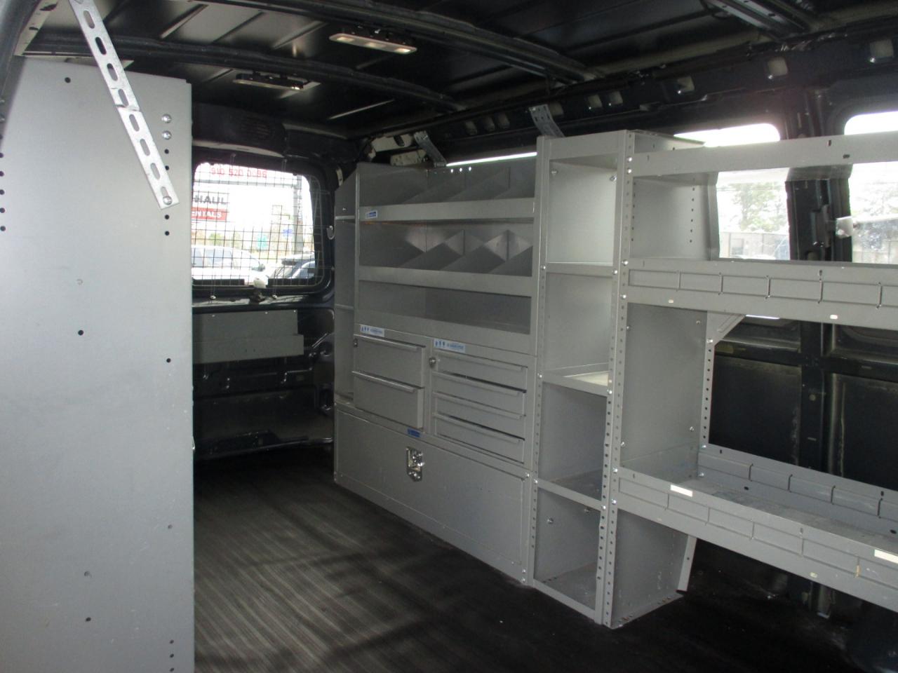 Chevrolet Express Cargo Van RWD 3500 155" 2017