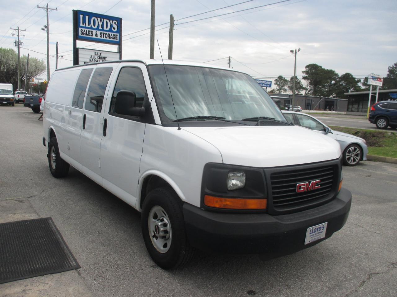 GMC Savana Cargo Van RWD 2500 155" 2014