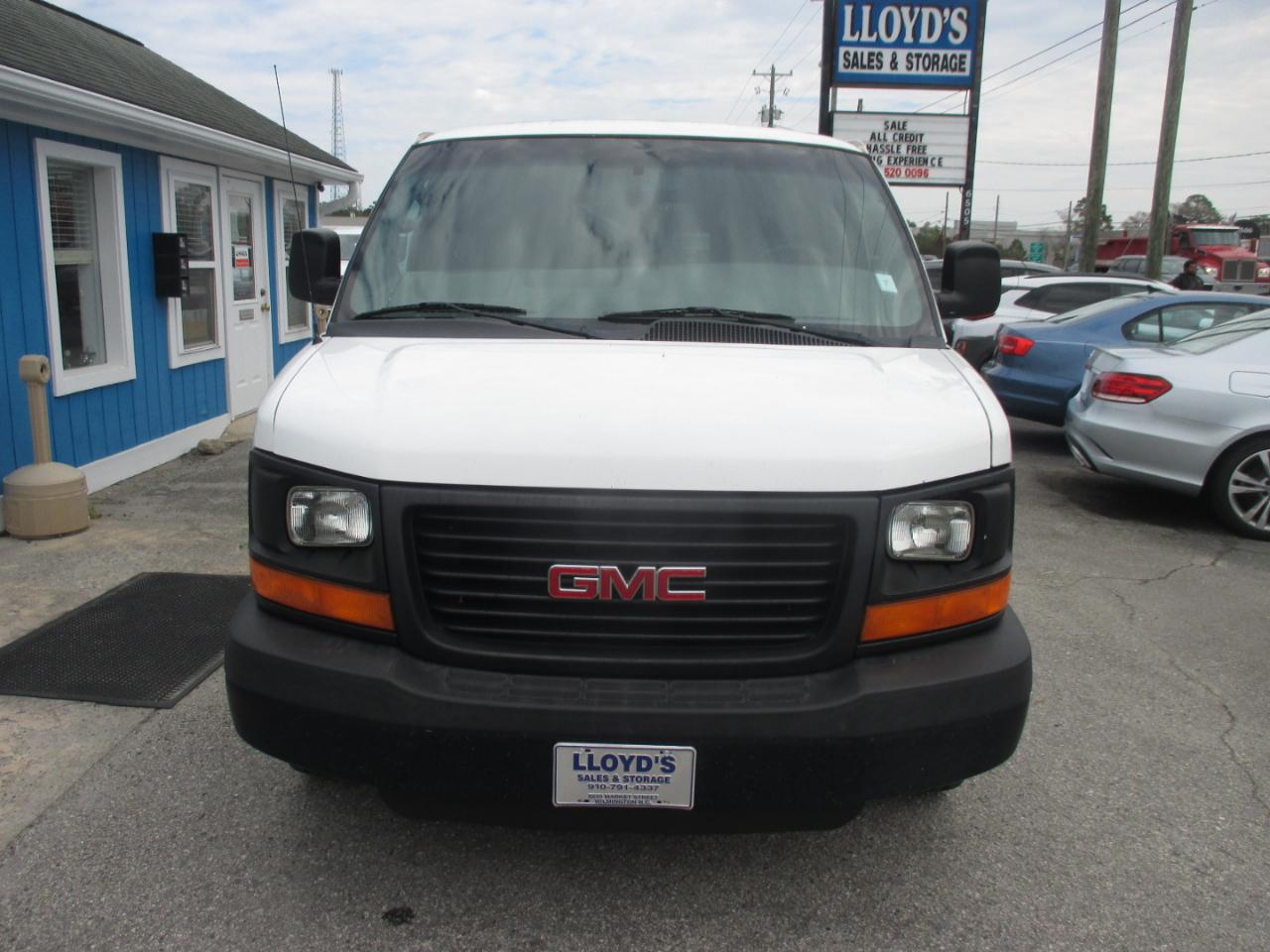GMC Savana Cargo Van RWD 2500 155" 2014