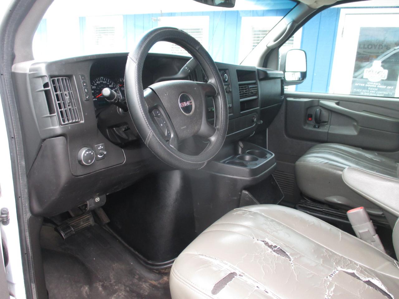 GMC Savana Cargo Van RWD 2500 155" 2014