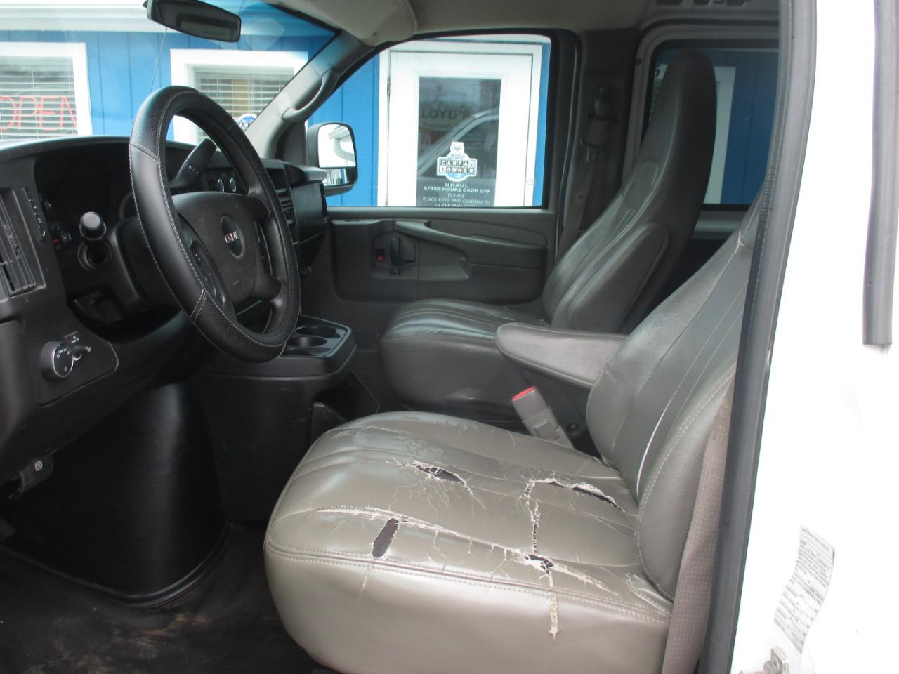 GMC Savana Cargo Van RWD 2500 155" 2014