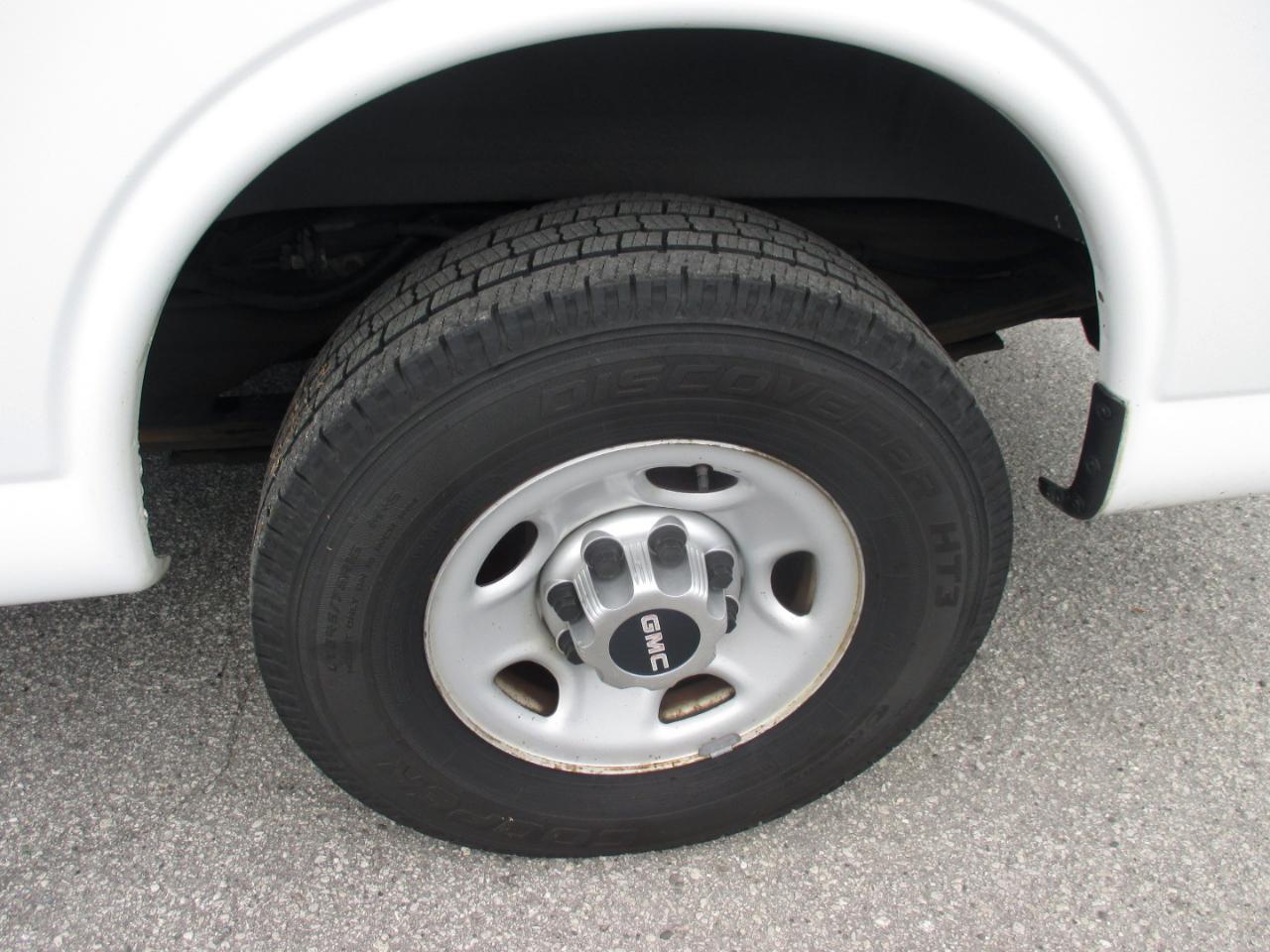 GMC Savana Cargo Van RWD 2500 155" 2014