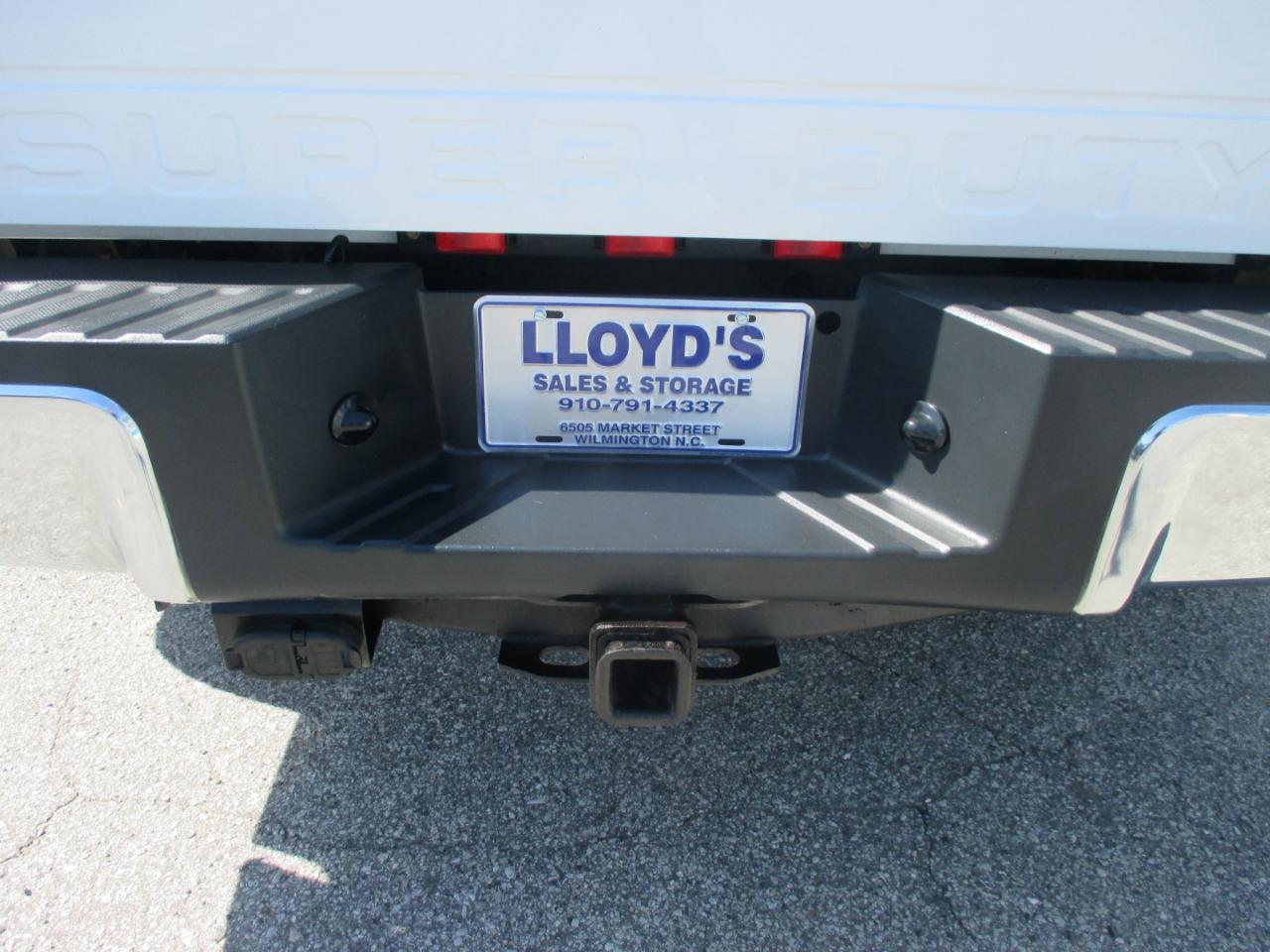 Ford Super Duty F-350 DRW Crew Cab 156" XL 4WD 2016