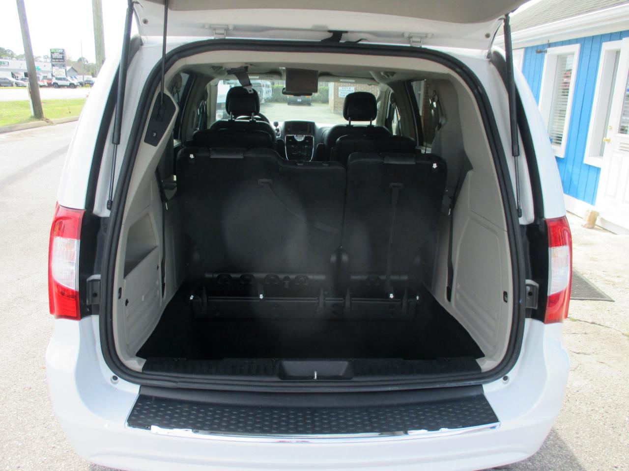 Chrysler Town & Country 4dr Wgn Touring 2016