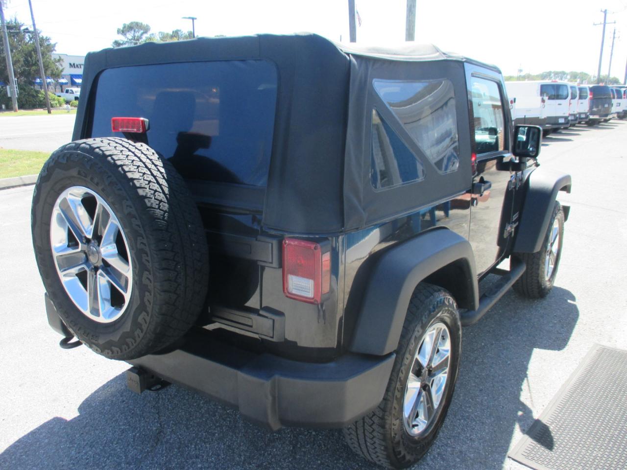 Jeep Wrangler 4WD 2dr Sport 2010