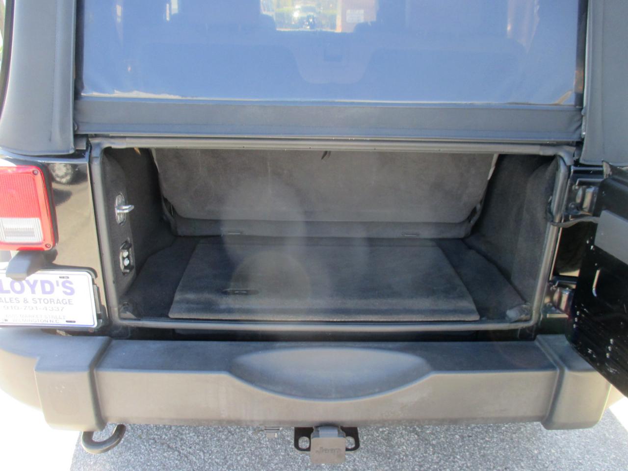 Jeep Wrangler 4WD 2dr Sport 2010