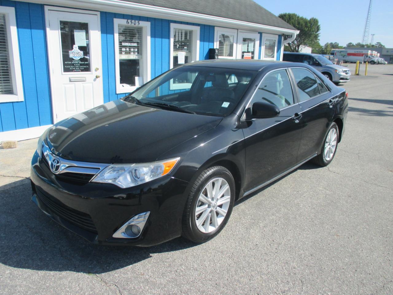 Toyota Camry 2014.5 4dr Sdn I4 Auto XLE (Natl) 2014