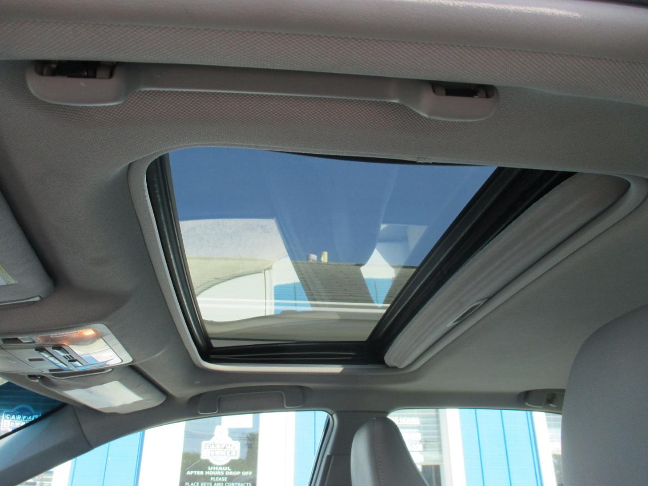 Toyota Camry 2014.5 4dr Sdn I4 Auto XLE (Natl) 2014