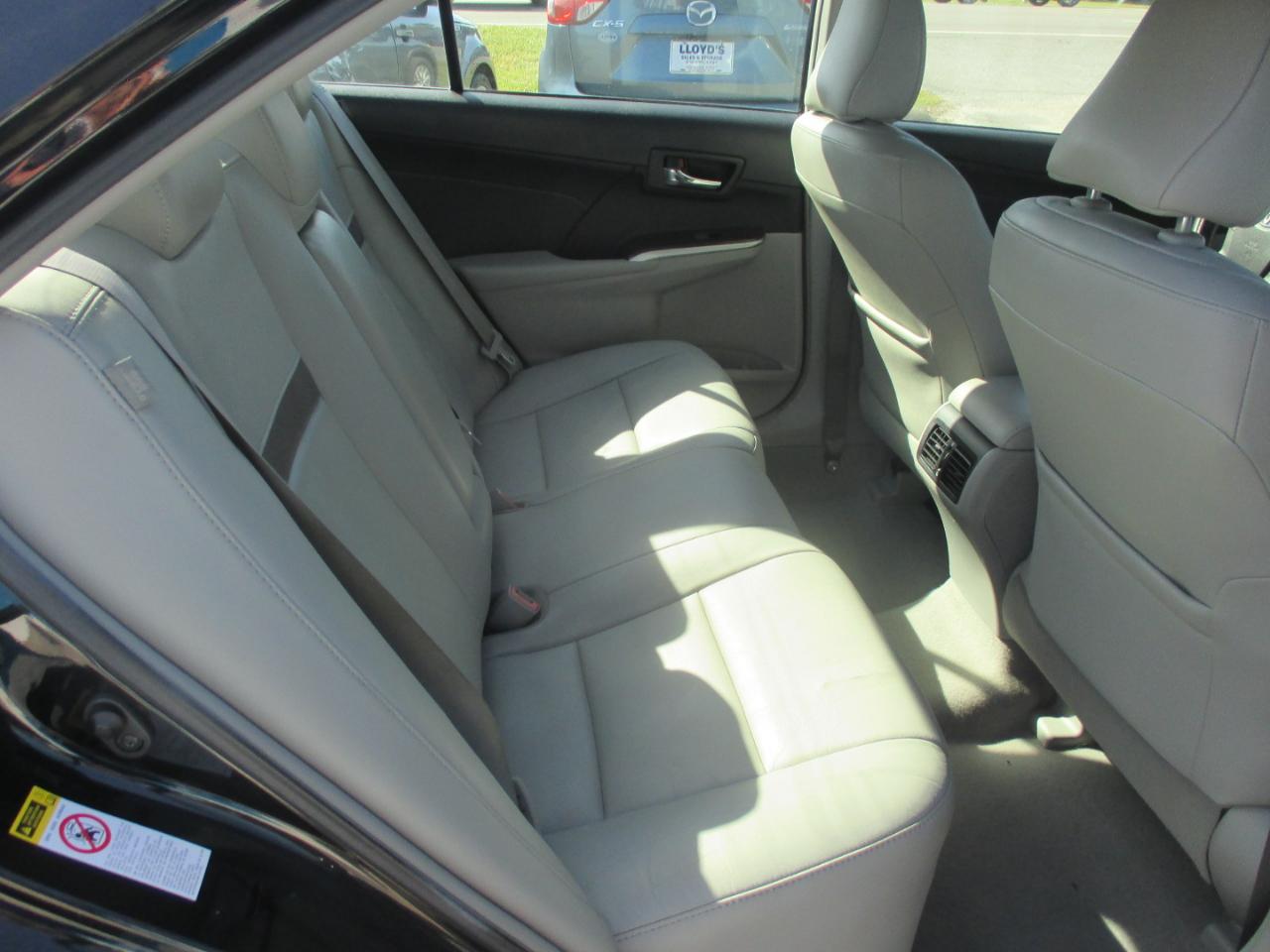 Toyota Camry 2014.5 4dr Sdn I4 Auto XLE (Natl) 2014