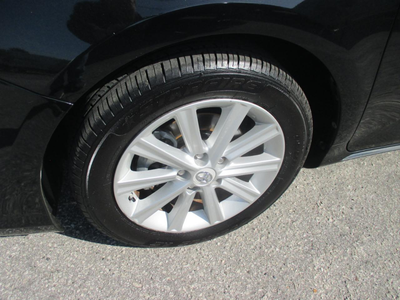 Toyota Camry 2014.5 4dr Sdn I4 Auto XLE (Natl) 2014