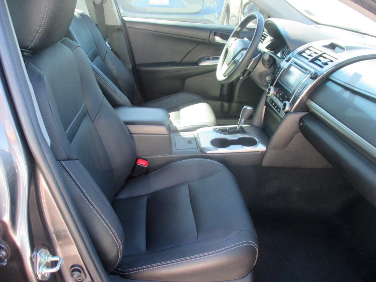 Toyota Camry 2014.5 4dr Sdn I4 Auto SE Sport (Natl) 2014