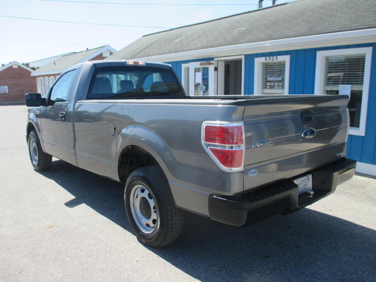 Ford F-150 2WD Reg Cab 126" XL 2014
