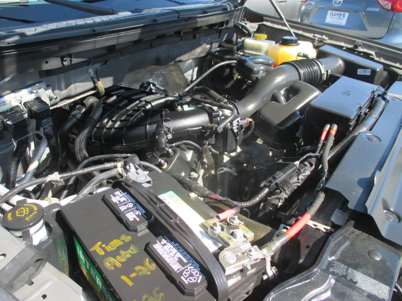 Ford F-150 2WD Reg Cab 126" XL 2014