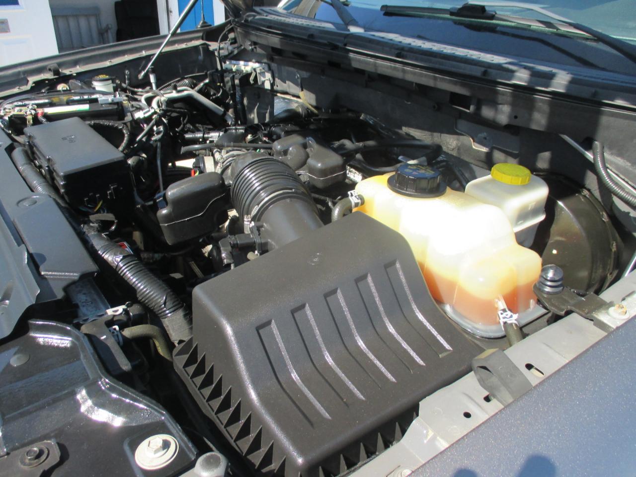 Ford F-150 2WD Reg Cab 126" XL 2014