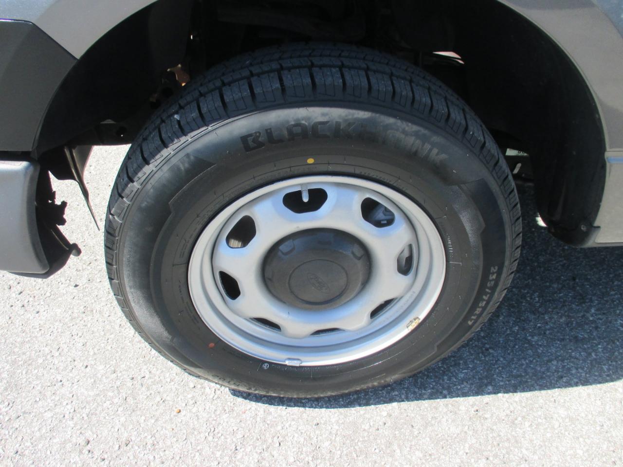 Ford F-150 2WD Reg Cab 126" XL 2014