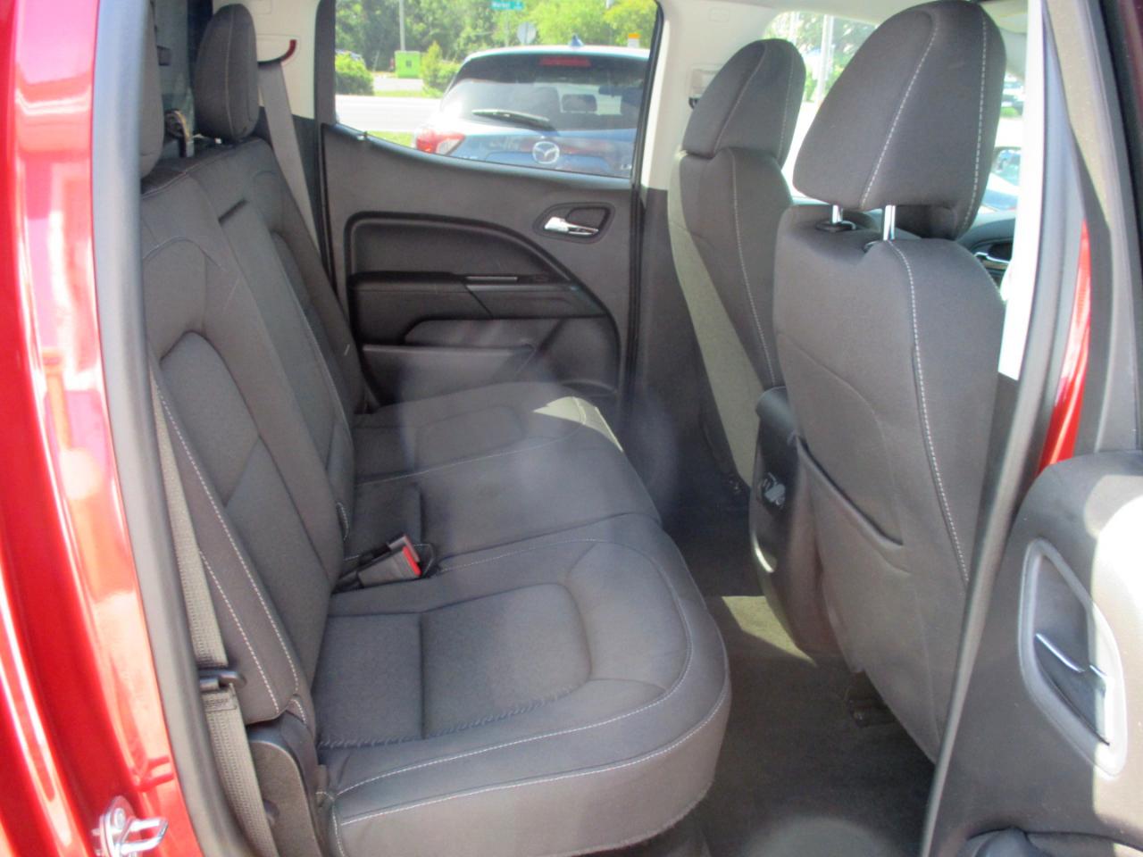 GMC Canyon 2WD Crew Cab 128.3" SLE 2016