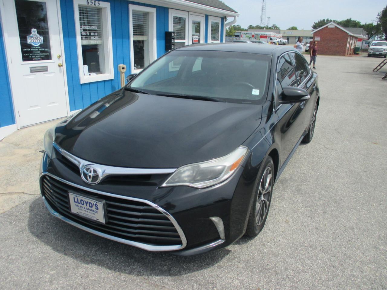 Toyota Avalon 4dr Sdn XLE Premium (Natl) 2016