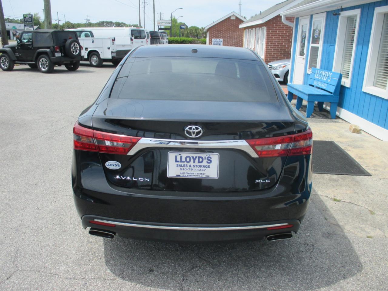 Toyota Avalon 4dr Sdn XLE Premium (Natl) 2016