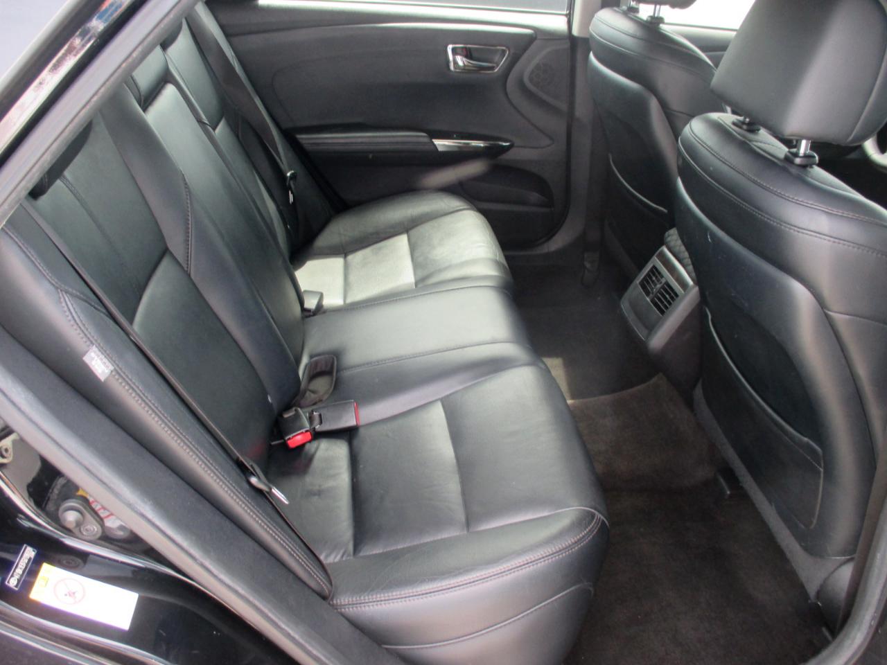 Toyota Avalon 4dr Sdn XLE Premium (Natl) 2016